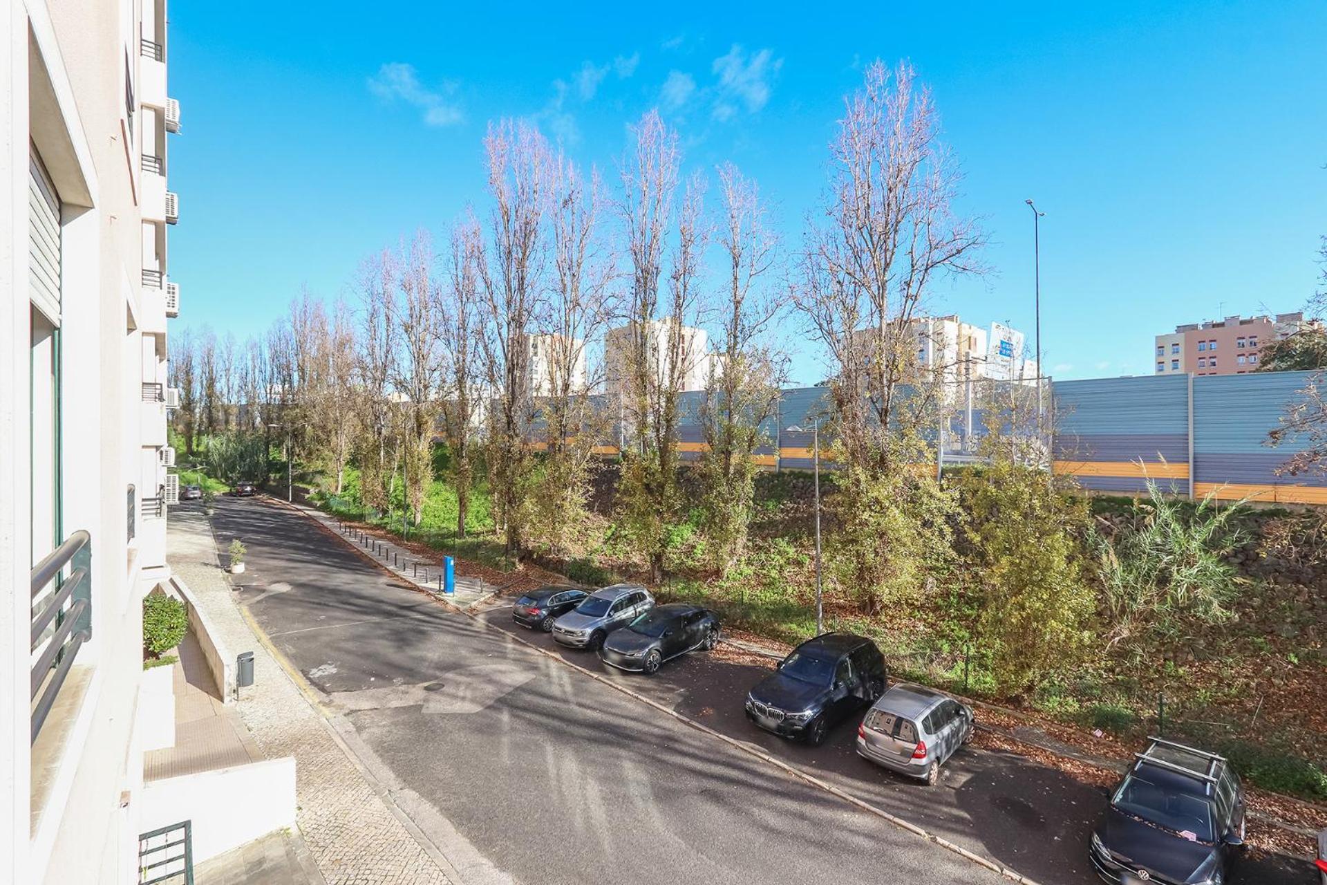 Telheiras Premium By Homing Apartment Lisbon Bagian luar foto