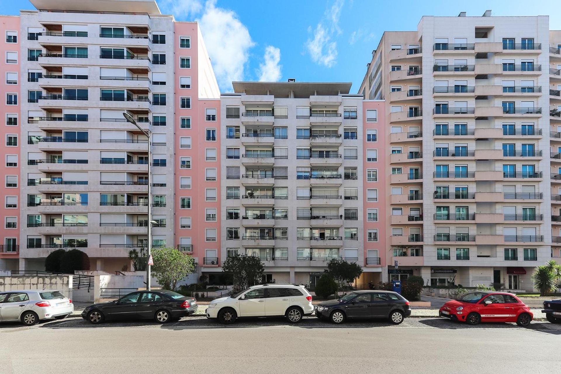 Telheiras Premium By Homing Apartment Lisbon Bagian luar foto