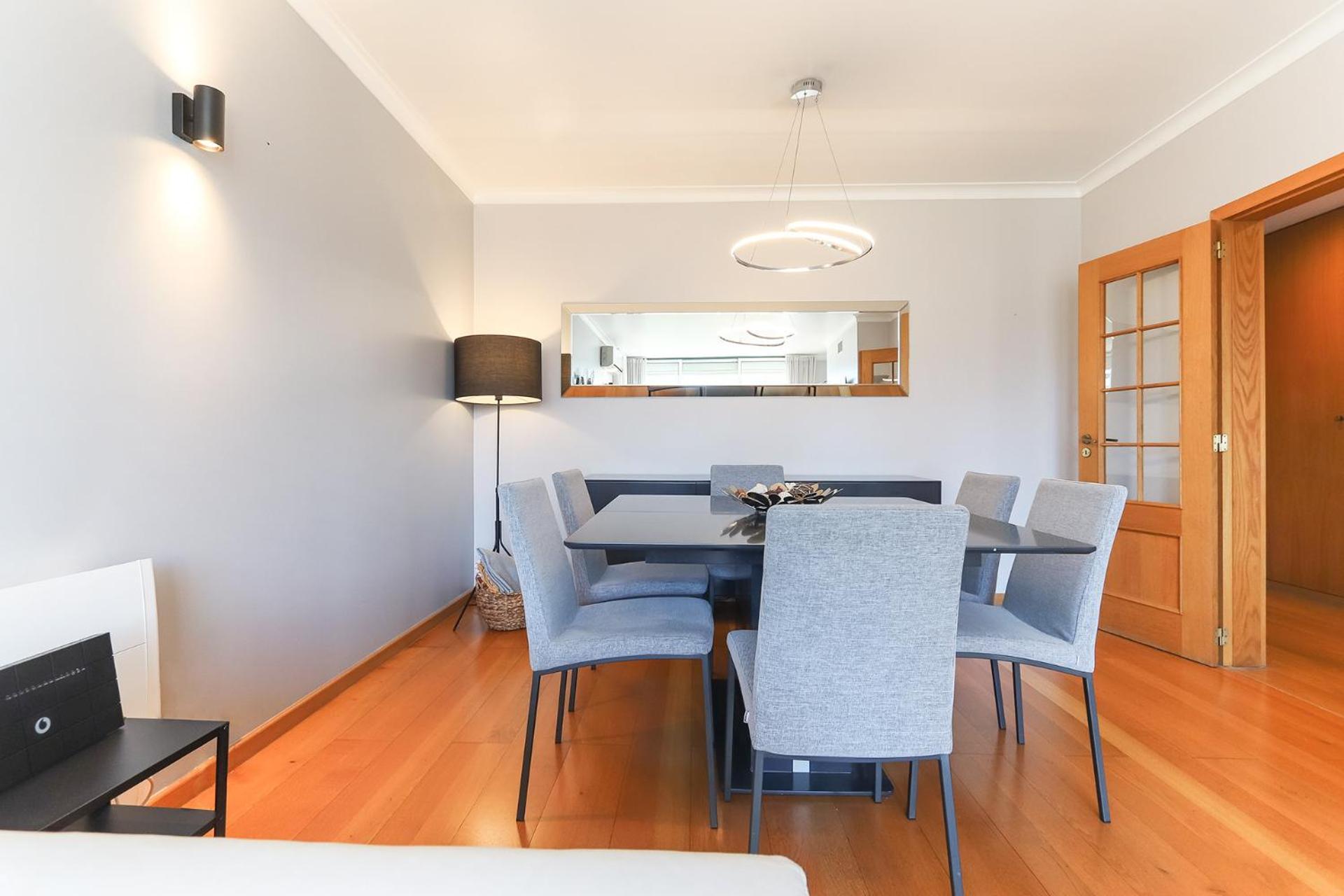 Telheiras Premium By Homing Apartment Lisbon Bagian luar foto