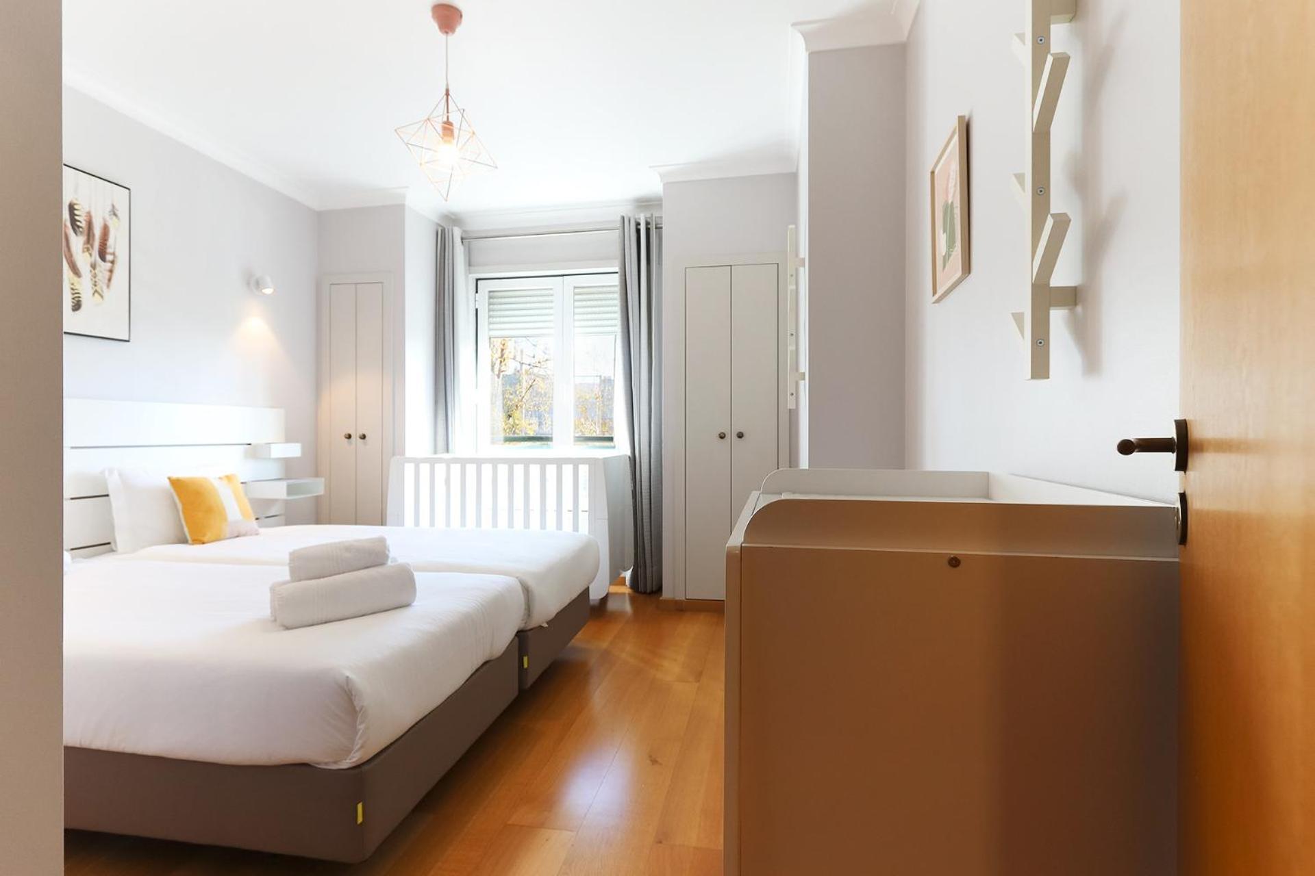 Telheiras Premium By Homing Apartment Lisbon Bagian luar foto